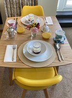 1 habitación, ropa de cama de alta calidad y escritorio 