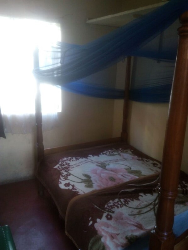 싱글룸 | 책상, 침대 시트