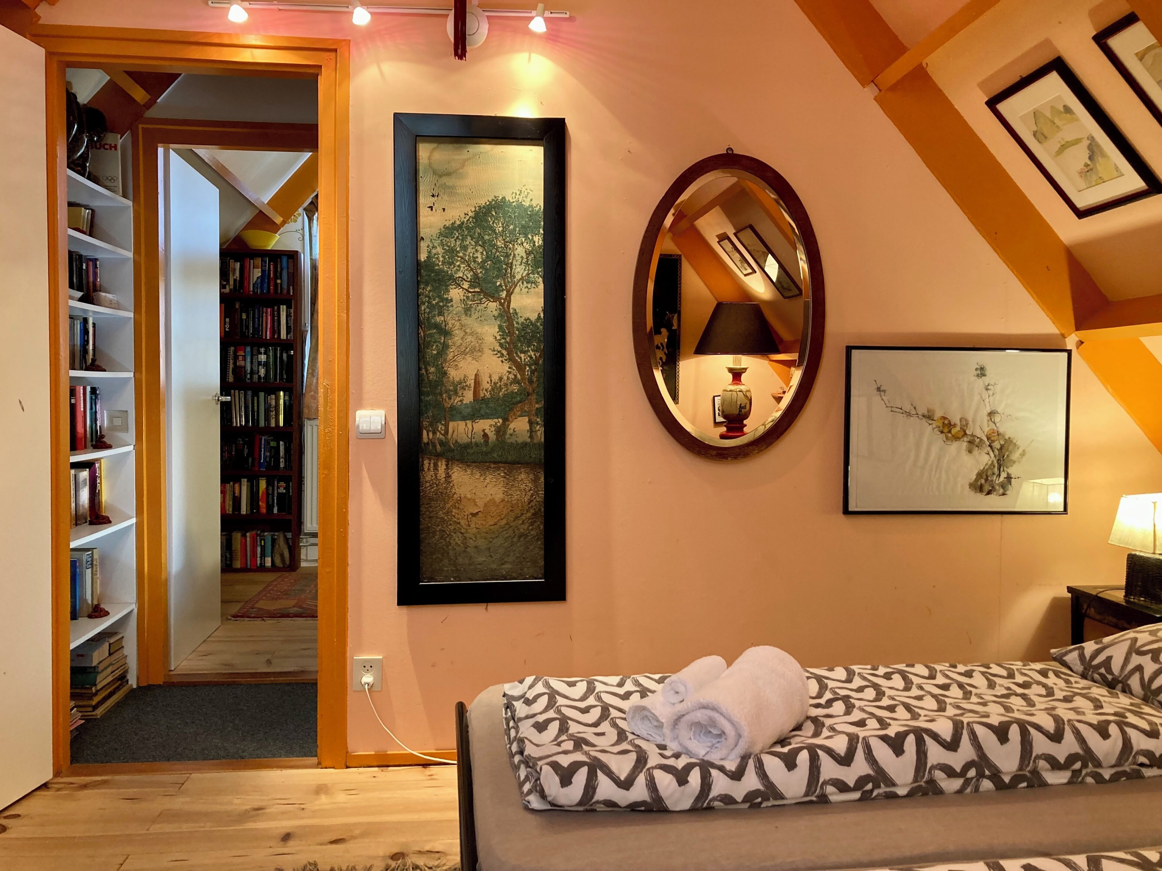 3 chambres, fer et planche à repasser, Wi-Fi gratuit, draps fournis