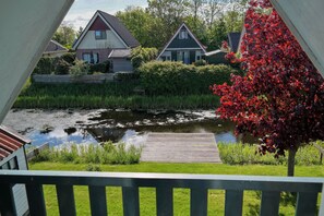 Bungalow, 3 habitaciones, Terraza, vista al jardín | Áreas de la propiedad