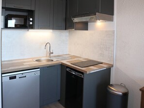 Fridge, microwave, dishwasher - Charming studio for 4 in the heart of Les Orres 1650 (Les Orres)