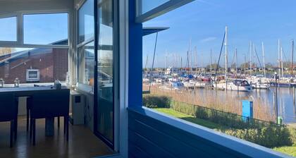 6 Pers Harbor House Nirvana on the Marina With Lake View and Sauna