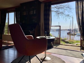 Living area - 2 Pers - House König Lakeside of the Lauwersmeer With own Fishing Pier Sauna (Anjum)
