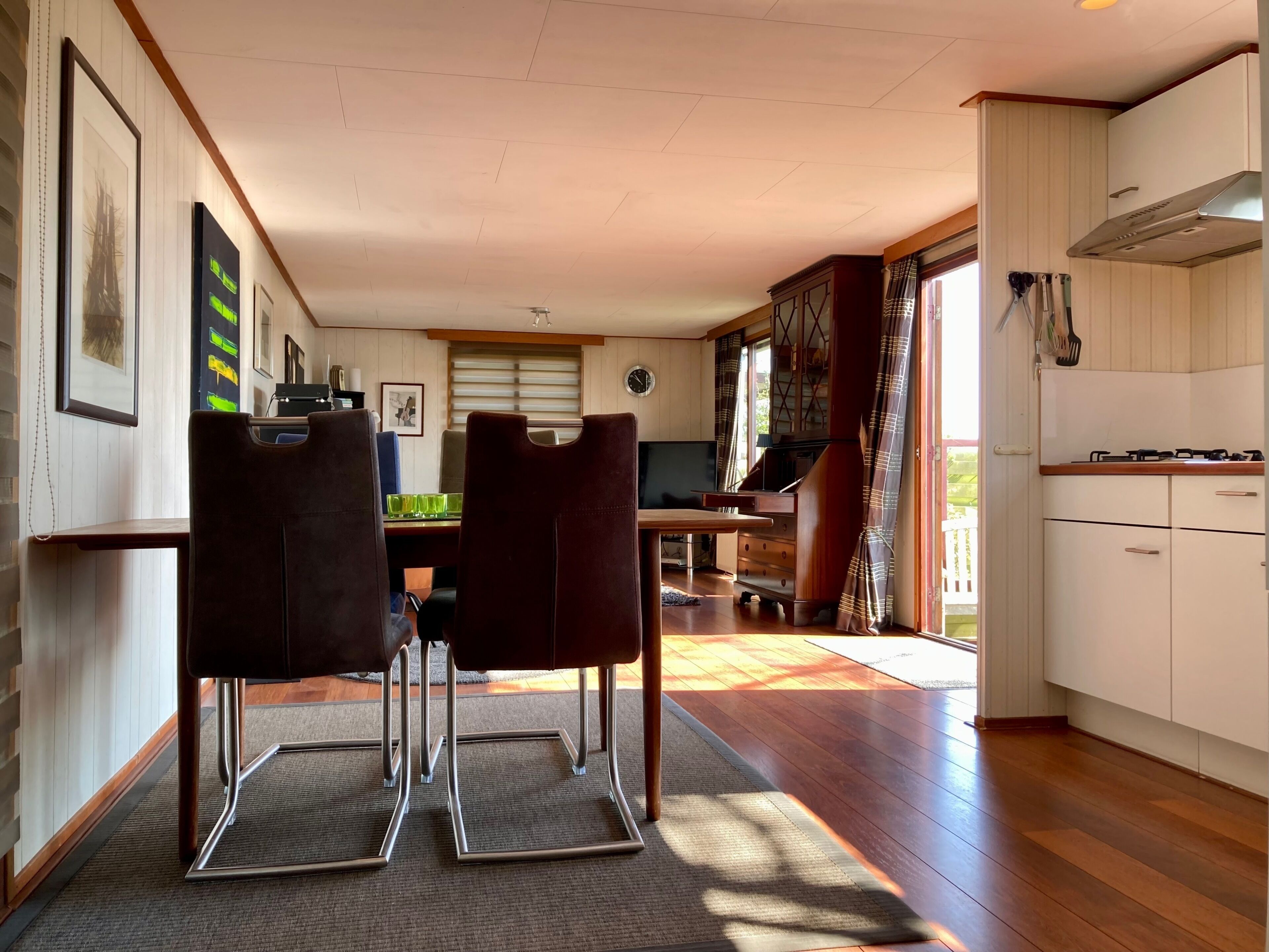Bungalow, 1 slaapkamer, patio, uitzicht op tuin | Dineerruimte