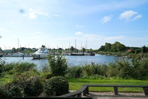 Property grounds - 8 Pers Large Seaside Home in Front of the Lauwersmeer (Anjum)