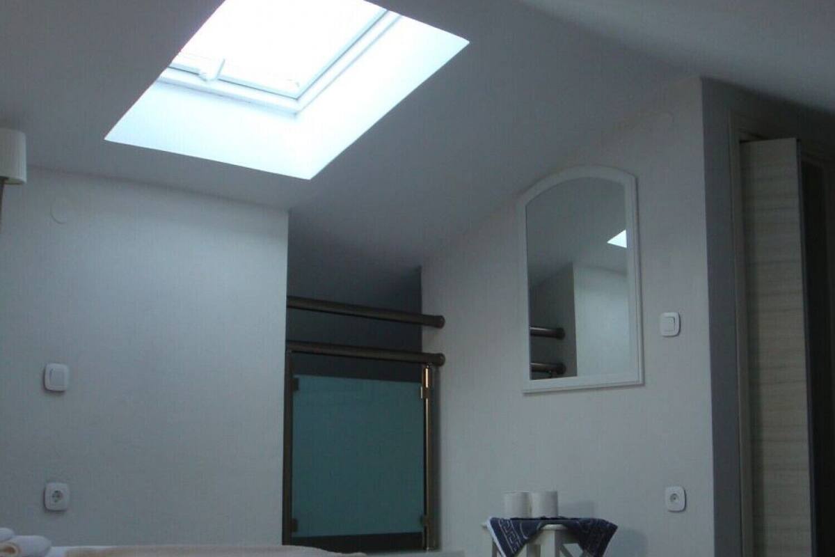 In-room safe, desk, laptop workspace, blackout curtains