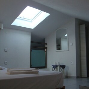 Coffres-forts dans les chambres, bureau