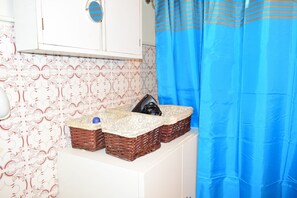Apartment | Bathroom