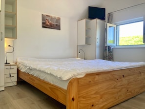 Bungalow, 3 Bedrooms, Balcony, Garden View
