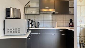 Bungalow, 3 phòng ngủ, ban công, quang cảnh vườn | Nội thất