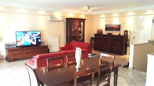 Apartment | Living area