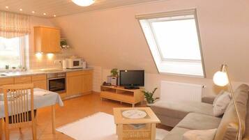 Apartment (Ferienwohnung "Meeresleuchten") | Living room