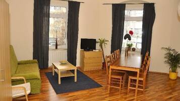 Apartment | Living room | TV