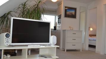 Apartment | Living room | TV