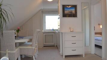 Apartment | 1 bedroom, cribs/infant beds, free WiFi