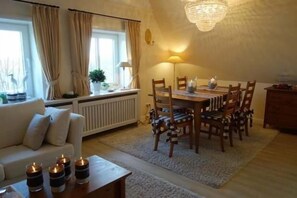 Apartment | Living room