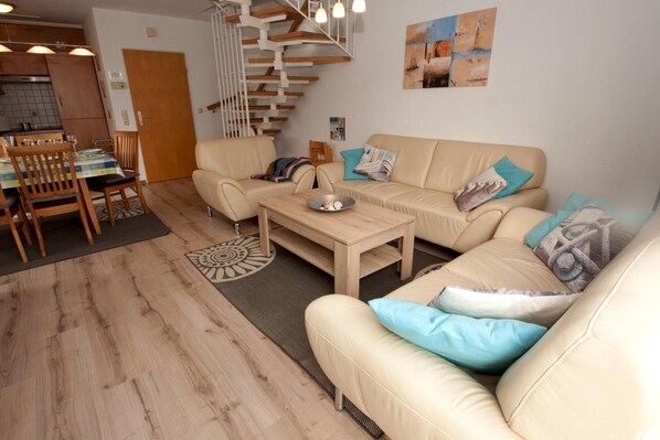 Apartment | Wohnzimmer | Fernseher