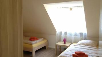 Apartment | 2 bedrooms, cribs/infant beds, free WiFi