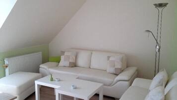 Apartment | Living room | TV