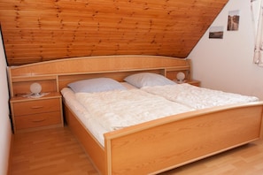 Apartment | 2 Schlafzimmer, Babybetten