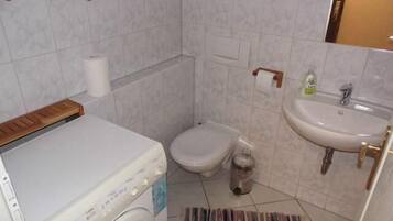 Apartment | Badezimmer