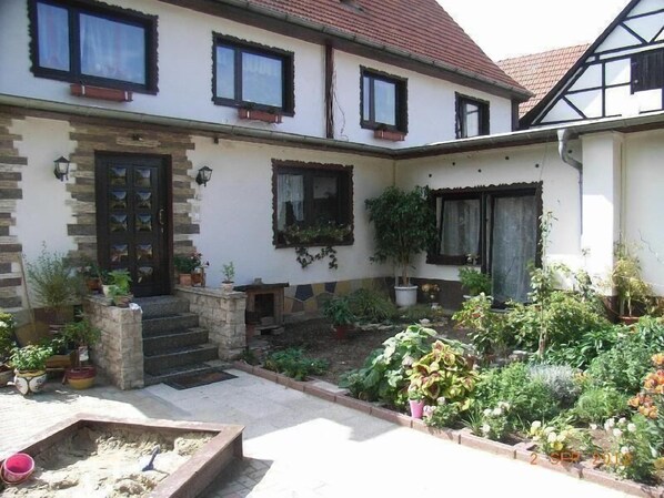 Apartment | Property grounds