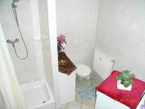 Apartment | Bathroom