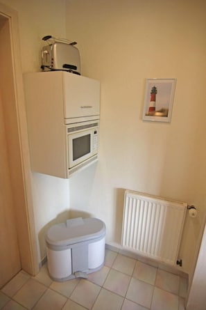 Apartment | Private kitchen | Fridge, microwave, stovetop, coffee/tea maker
