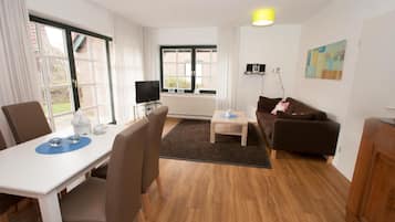 Apartment | Living room | TV