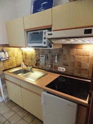 Apartment | Eigene Küche | Herdplatte