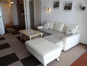 Apartment | Wohnzimmer | Fernseher