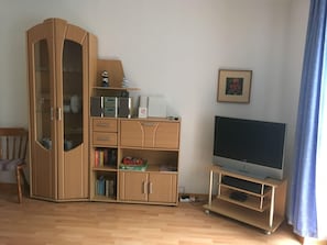 Fernseher, DVD-Player