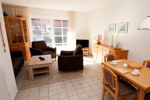 Apartment | Wohnzimmer | Fernseher