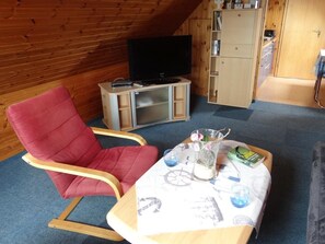 Apartment | Wohnzimmer | Fernseher