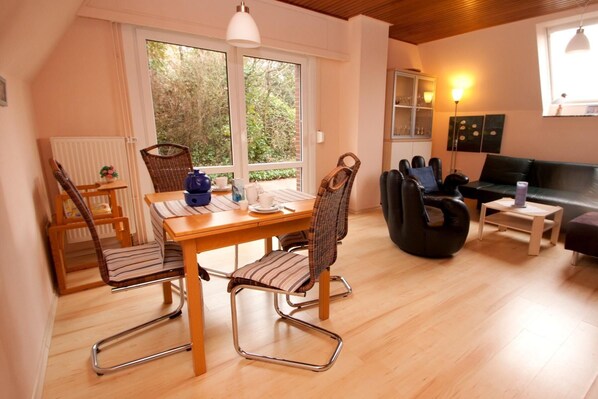 公寓 | 客廳 | 電視