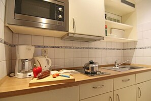 Leilighet | Eget kjøkken | Kjøleskap, mikrobølgeovn, kokeplater og kaffetrakter/tekoker