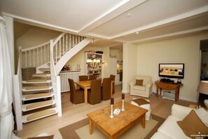 Apartment | Living room