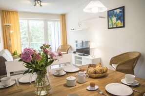 Apartment | Eigene Küche | Kühlschrank, Mikrowelle, Herdplatte, Geschirrspüler