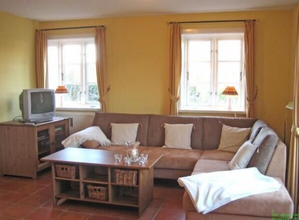 Ferienhaus | Wohnzimmer | Fernseher
