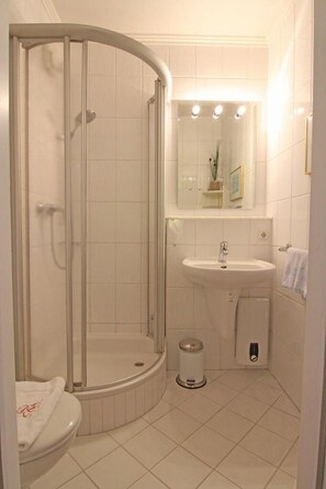 Apartment | Badezimmer