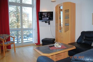 Apartment | Wohnzimmer | Fernseher