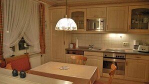 Căn hộ | Bếp riêng | Bếp nấu, máy rửa bát 
