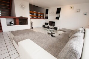 غرفة المعيشة