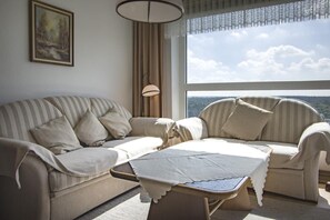 Apartment | Living room | TV - Frische Brise 13.04 (Cuxhaven)