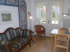 Apartment | Wohnzimmer | Fernseher