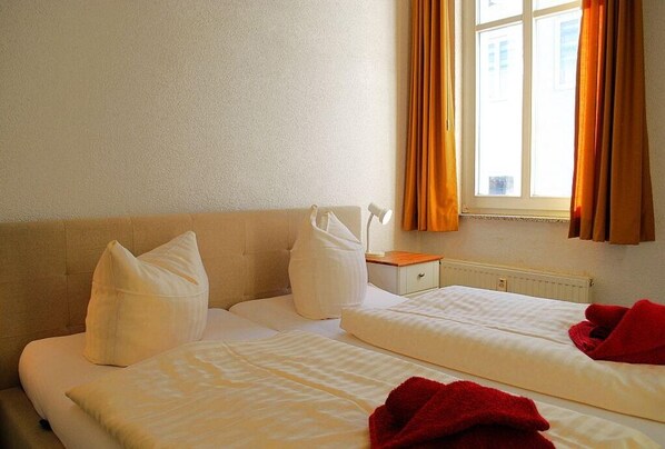 Apartment | 2 bedrooms, cribs/infant beds, free WiFi - Hamburg App. 06 (Heringsdorf)