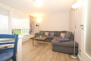 Apartment | Wohnzimmer | Fernseher