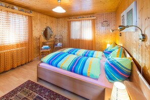 House | 4 bedrooms, cribs/infant beds, free WiFi - Ferienhaus in Grächen, Vallis (St. Niklaus)