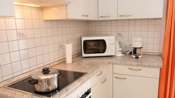 Apartment | Private kitchen | Fridge, microwave, stovetop, coffee/tea maker