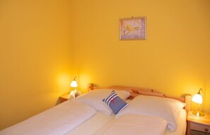 Apartment | 1 bedroom, cots/infant beds, free WiFi
